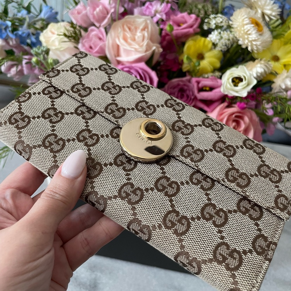 Vintage Gucci pink Eclipse continental wallet